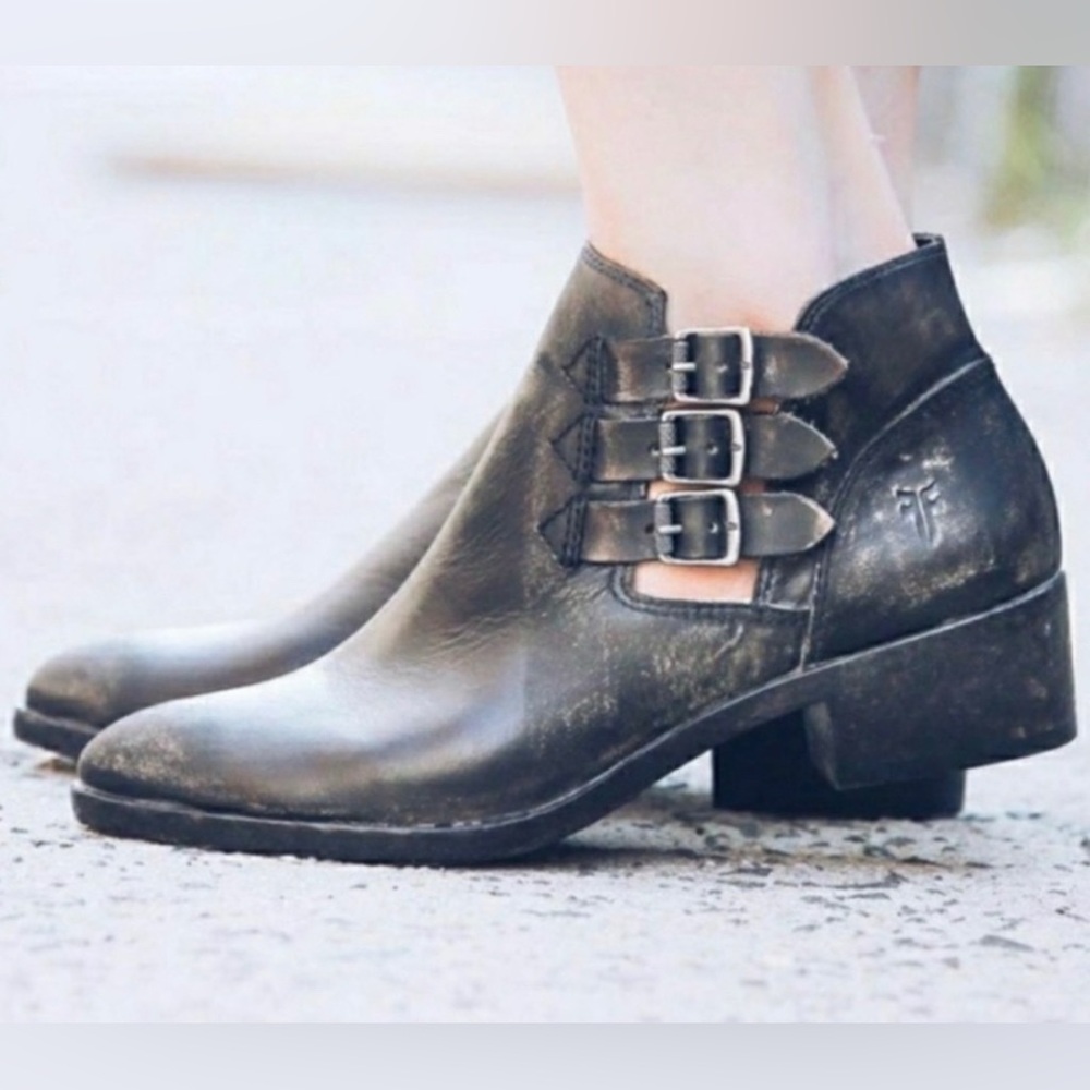 Frye Womens Ray Belted Black Bootie 10